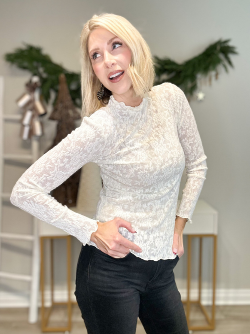 THE LAYLA LETTUCE-EDGED TOP - IVORY