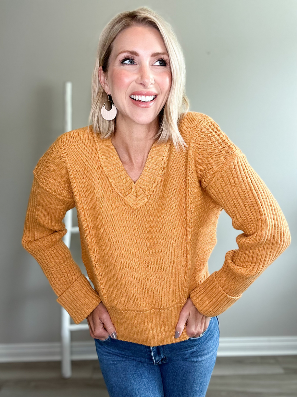 PUMPKIN SPICE KNITTED SWEATER - ORANGE