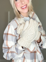COZY CREAM CABLE KNIT MITTENS