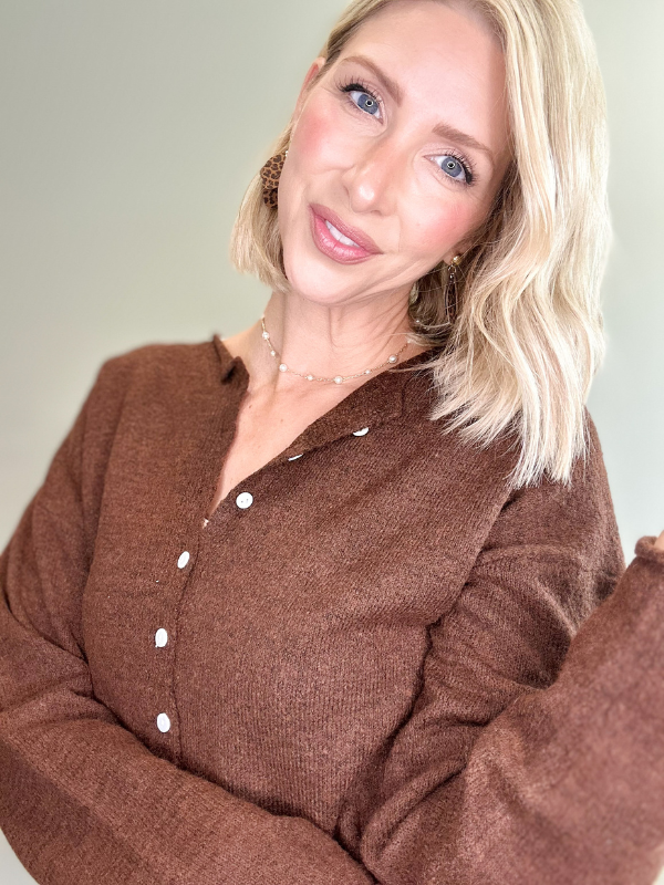 THE EVERYDAY BUTTONED CARDIGAN - CHOCOLATE