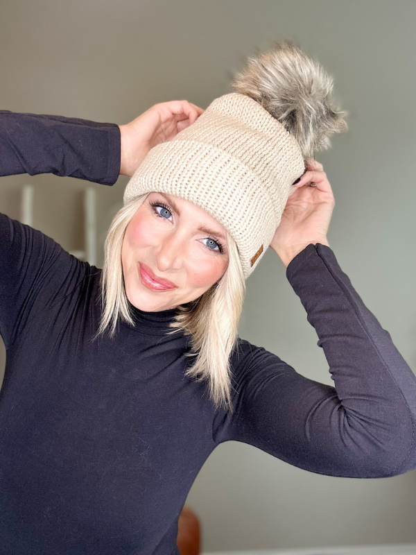 COZY CABLE KNIT POM HAT - CREAM