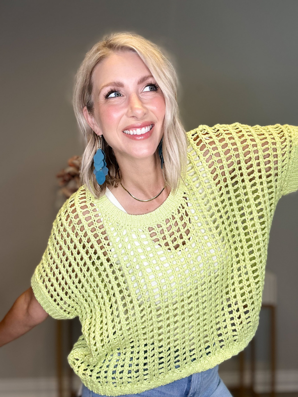 CLAIRE SHORT SLEEVE FISHNET SWEATER - LIME