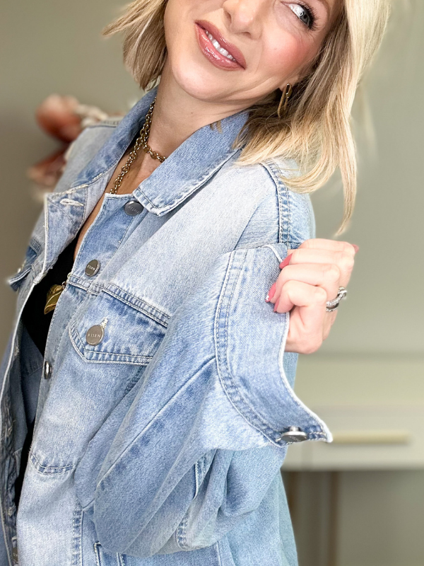 MARLEY OVERSIZED DENIM JACKET - LIGHT WASH