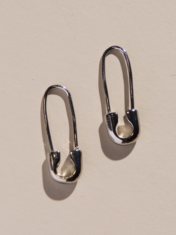 SAFETY PIN THREADER EARRINGS- SILVER