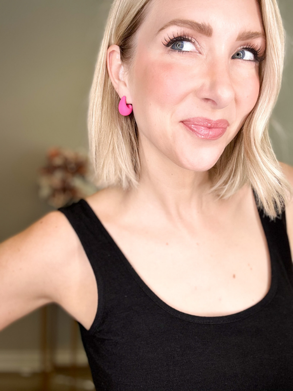 BRIGHTEN UP RAINDROP EARRINGS - HOT PINK