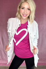 OPEN HEART GRAPHIC TEE - BERRY