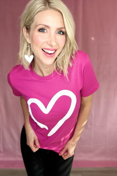 OPEN HEART GRAPHIC TEE - BERRY
